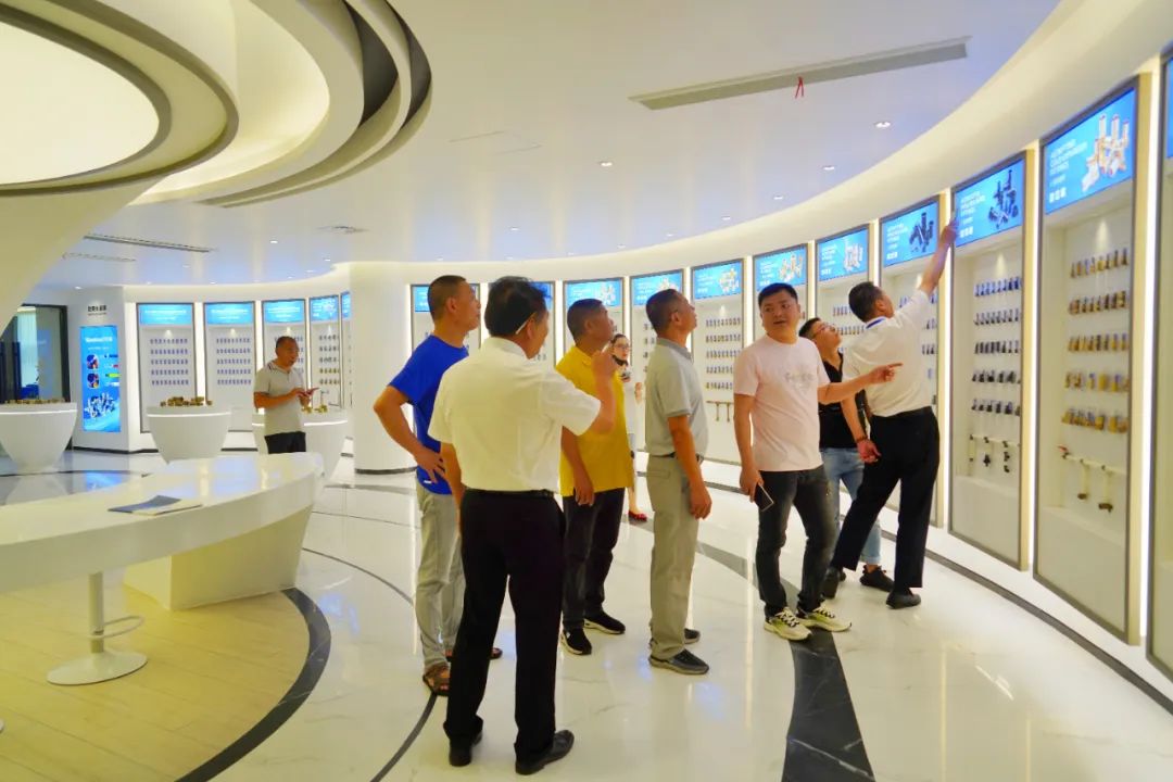 南安市消防器材協會走訪玉環企業